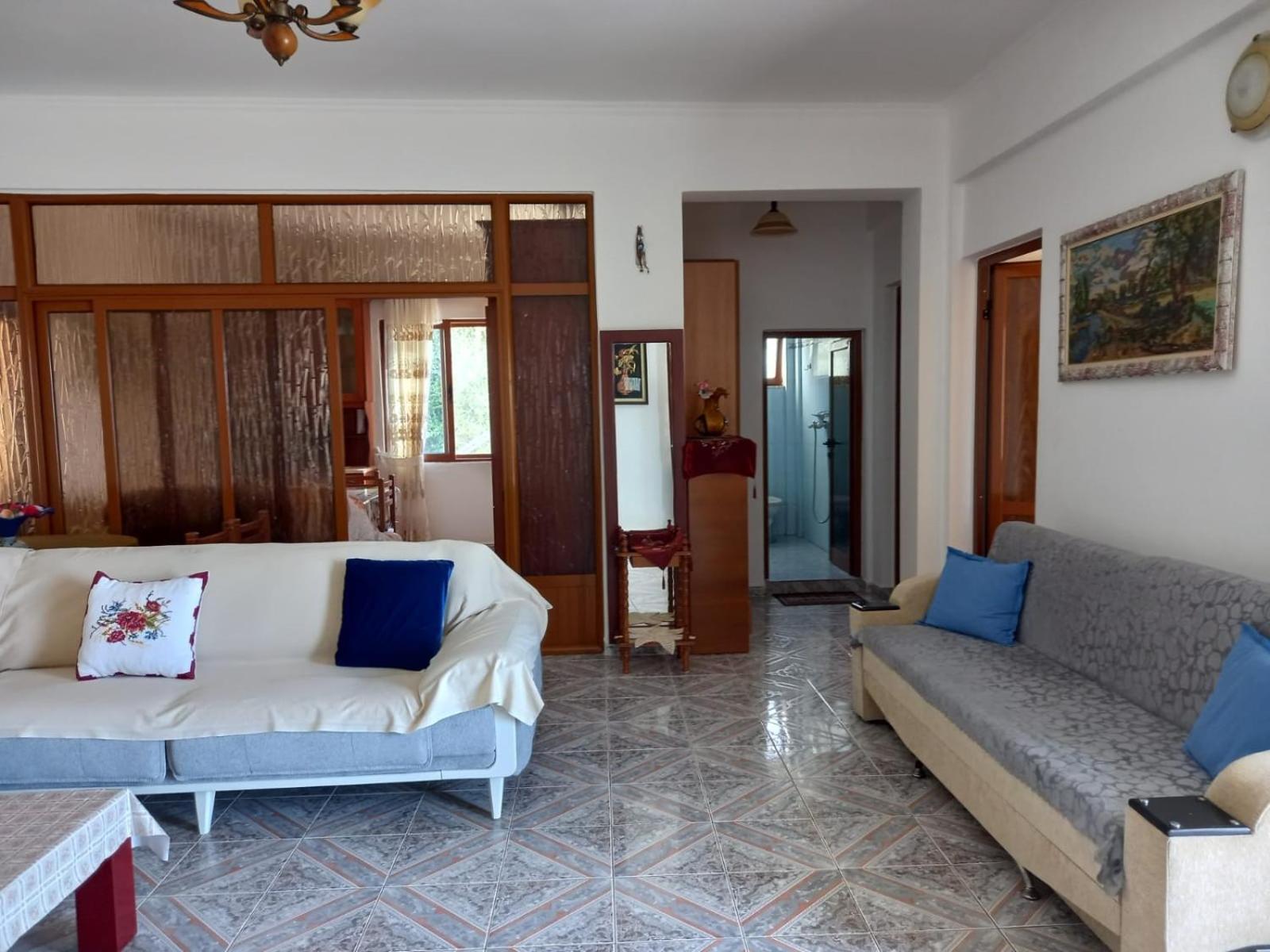 Sea View Apartments Vlorë Esterno foto
